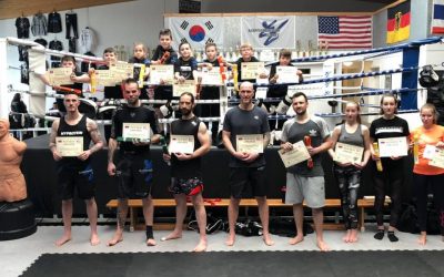 Bestandene Kick-Box Gürtelprüfungen